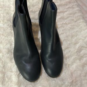 Camper booties with heel.